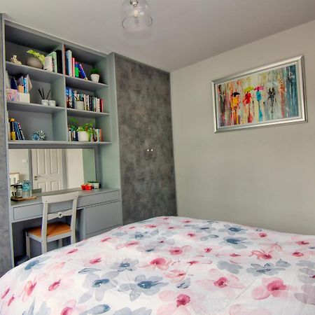 Spacious Double Room With Private Bathroom In Quiet Area Only 20 Min To Central London Streatham Vale Exterior photo