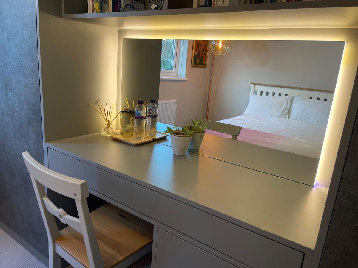 Spacious Double Room With Private Bathroom In Quiet Area Only 20 Min To Central London Streatham Vale Exterior photo
